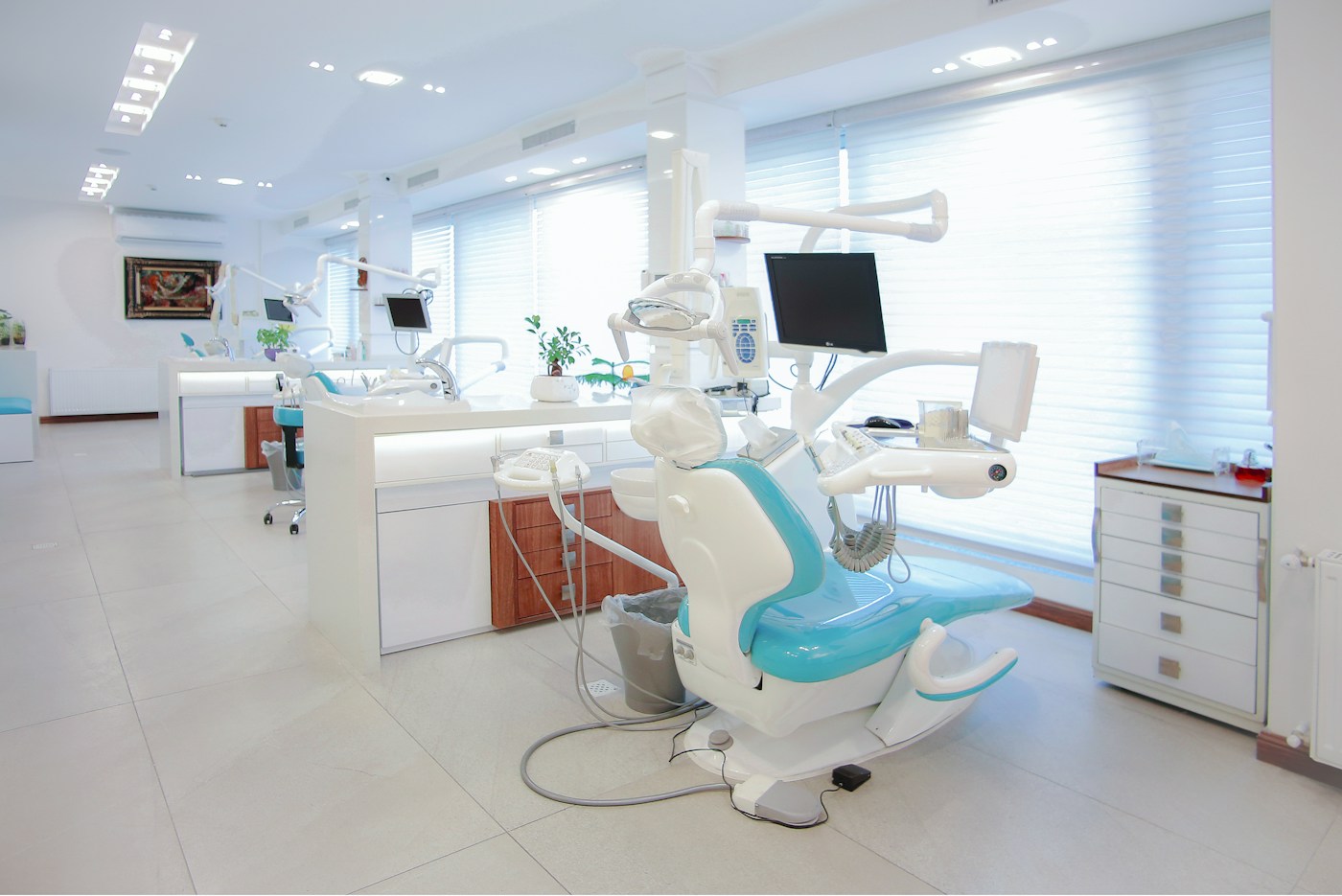 Modern clinical environment for restorative dentistry